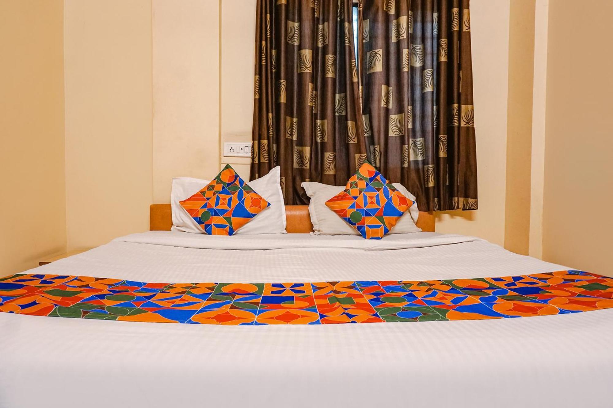 Fabexpress Shloka Otel Pimpri-Chinchwad Dış mekan fotoğraf